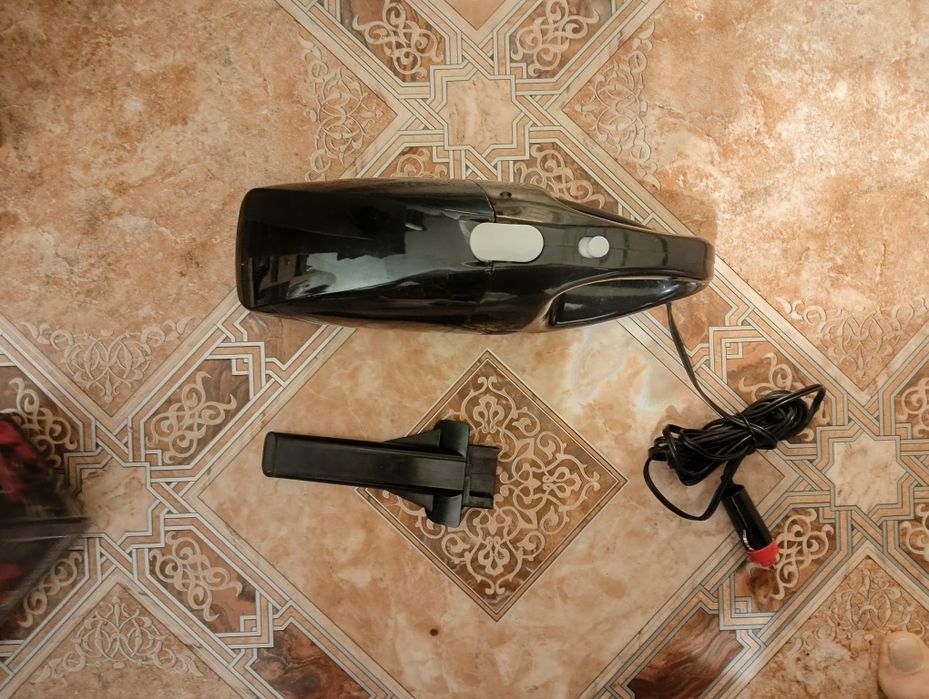 Продам автомобильный пылесос