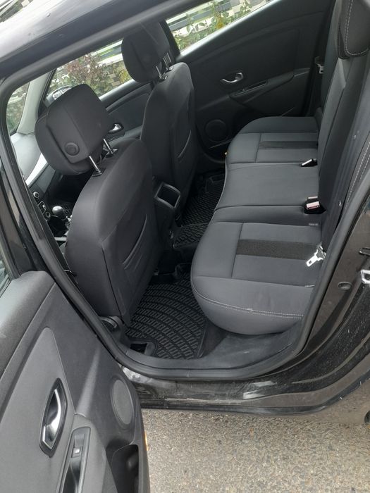 Renault  megane  2011  E 5  Recent Adus