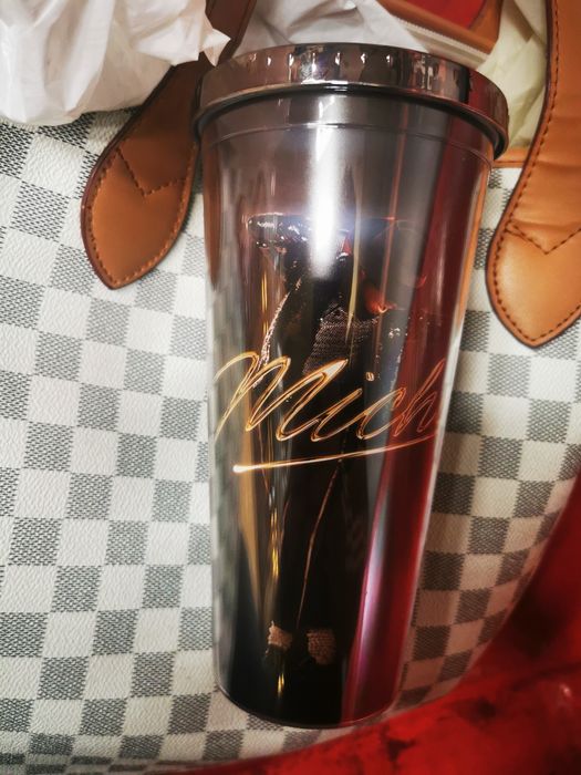 Pahar Michael Jackson