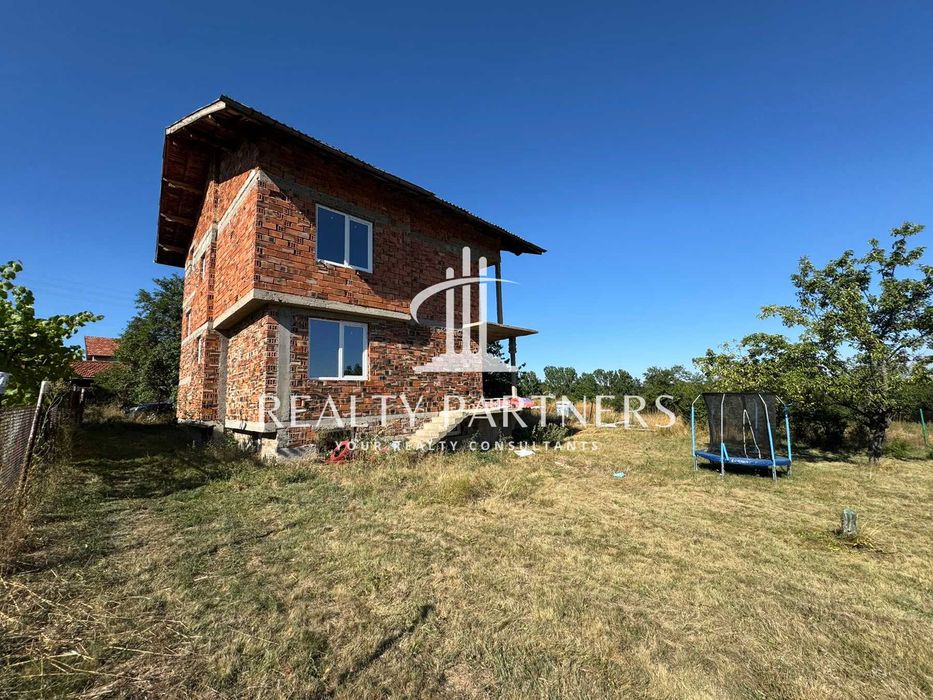 Продава КЪЩА - с. Кошарево, обл. Перник