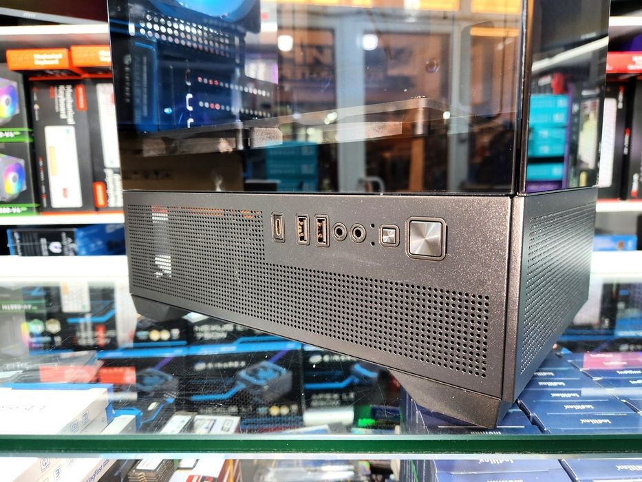 Кейс новый в коробке. Gamdias Aura mini tower. Возможен обмен. Доставк