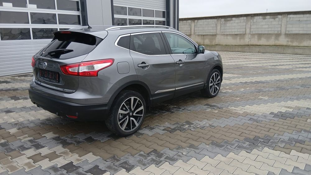 Vind Nissan Tekna 4×4 1.6 Dizel