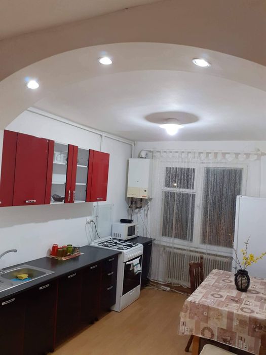 Închiriez apartament cu doua camere in Tudor
