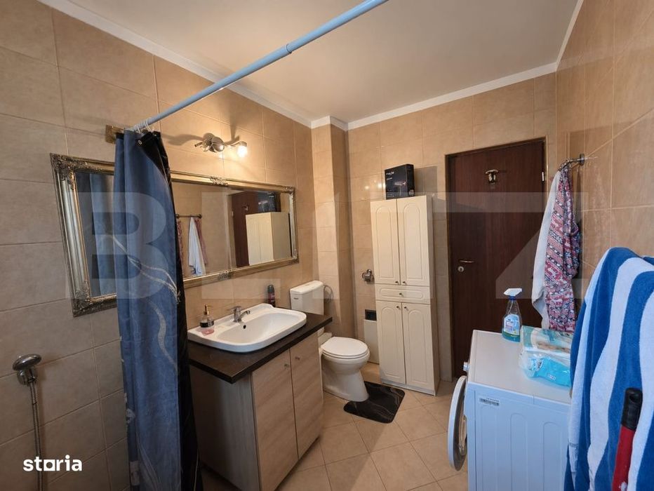 Apartament decomandat cu terasa si parcare, 2 camere, zona de case, Fl