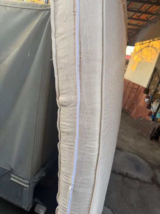 Продам  матрас.