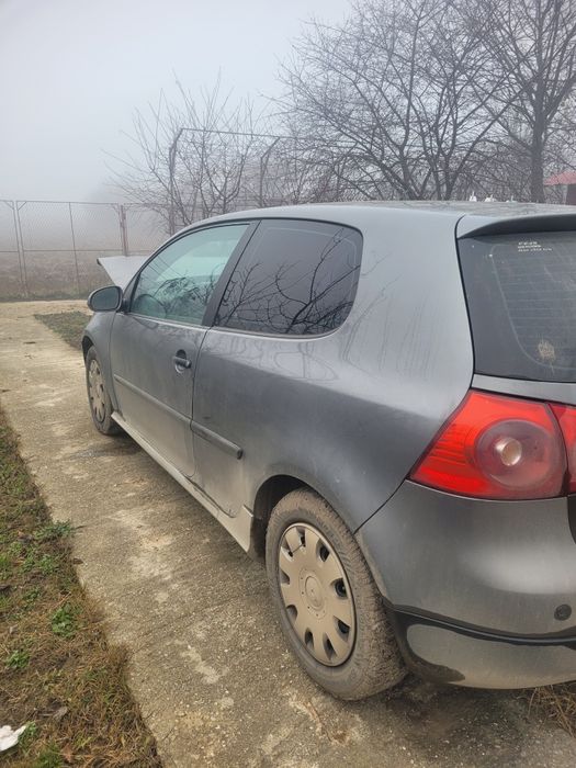 Golf 5  benzina ,GPL 1,4 avariat
