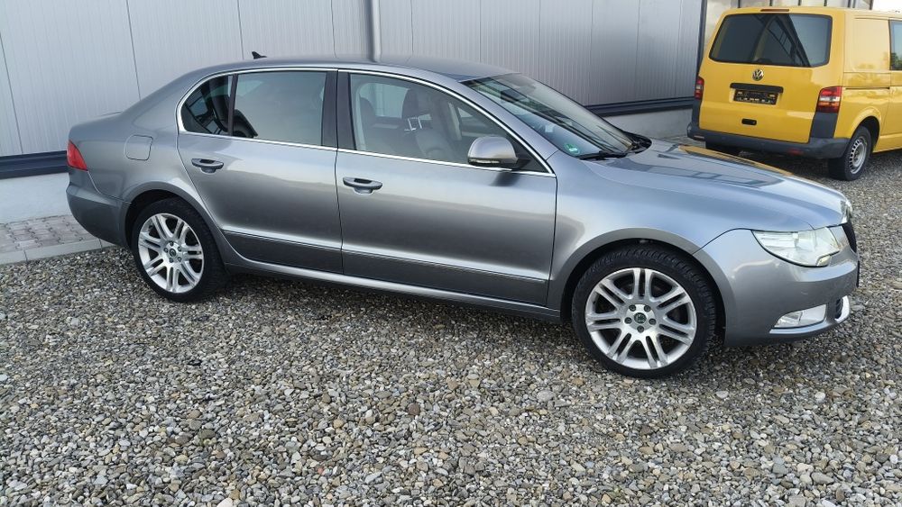 SKODA Superb 2010 — imagine 4
