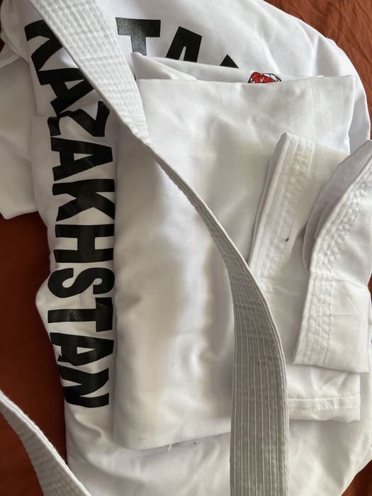 Кимано новое не одетое