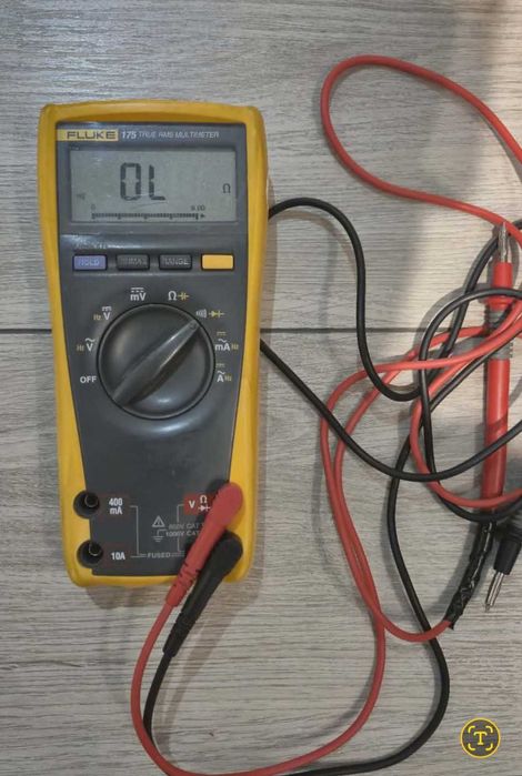 Multimetru Fluke 175