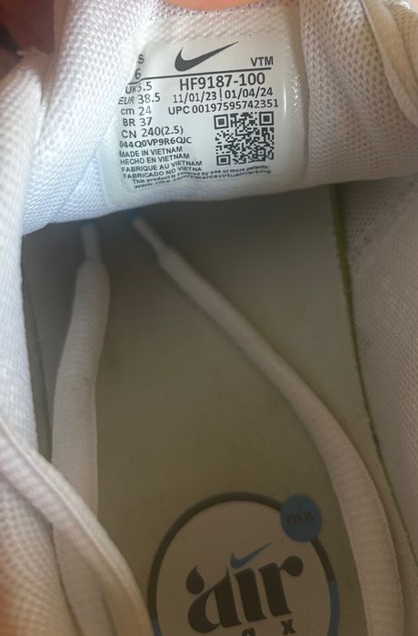 NIKE AIR MAX PULSE размер 38,5