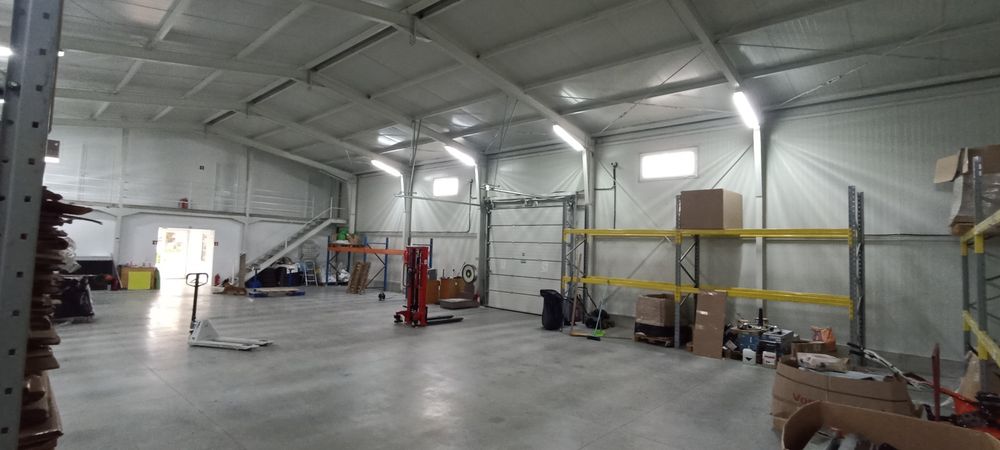 Spatiu comercial parcare hala depozit showroom