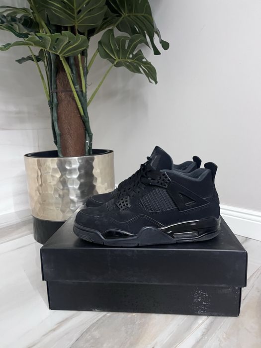 Jordan 4 Black cat