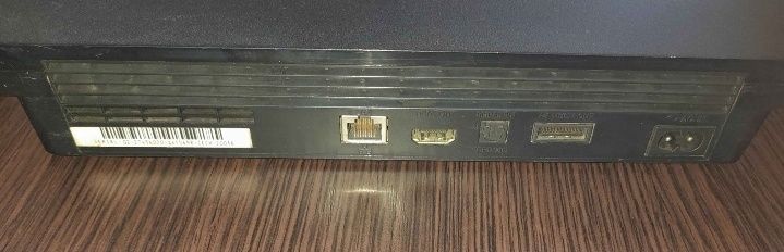 PlayStation 3 +5 jocuri + 2 controllere – pachet complet!