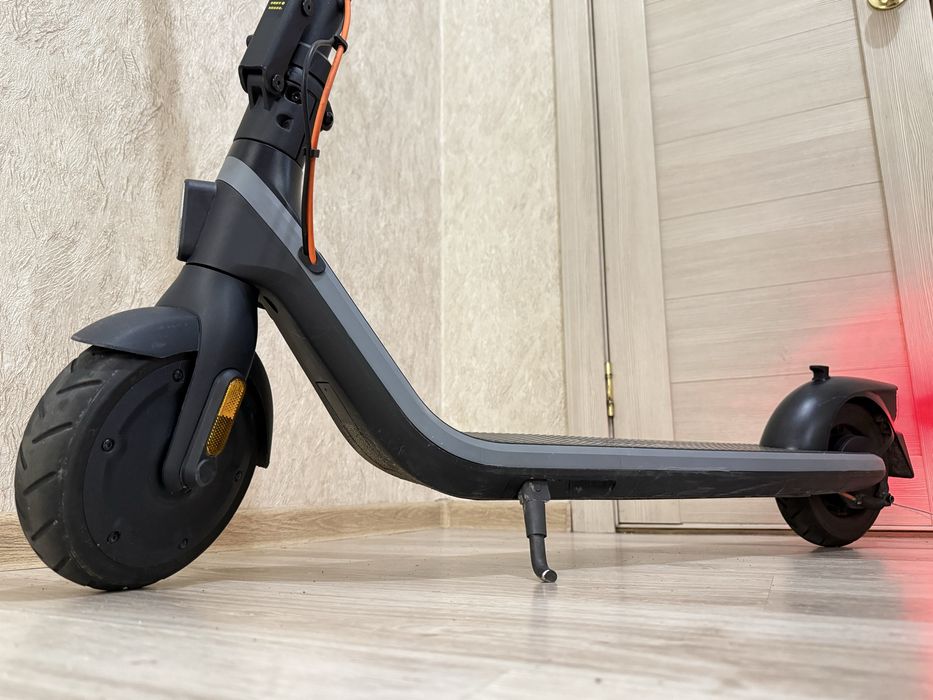 Продам электросамокат Ninebot E2 plus
