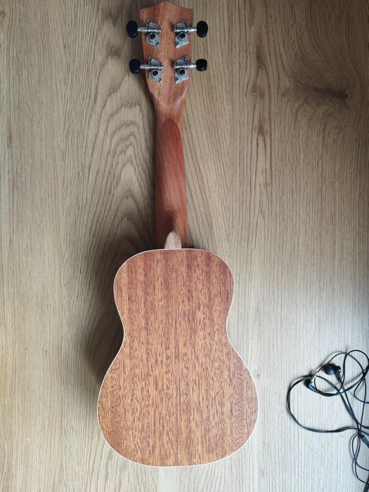 укулеле Stagg/ ukulele