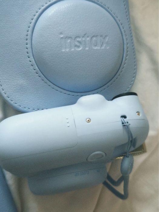 Instax Mini 12 голубой + чехол и альбом