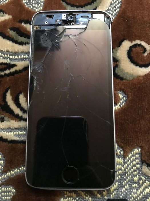 IPhone se 32 GB.