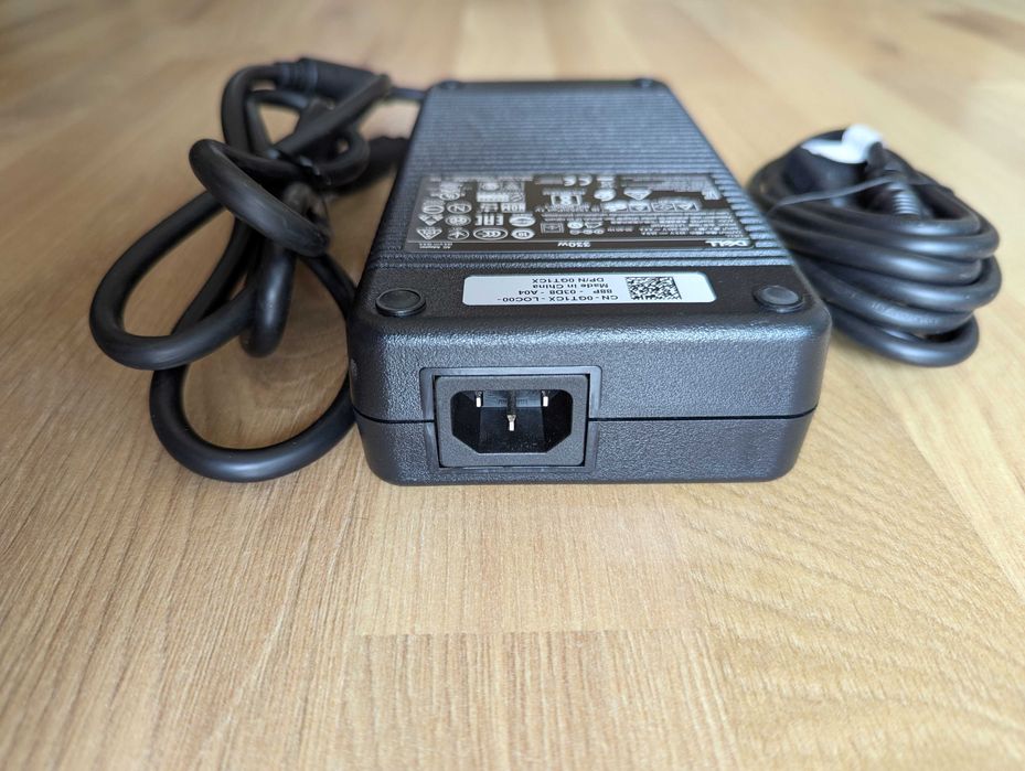 Dell 330W Зарядно DA330PM190 GT1CX 5X3NX Y90RR 5X3NX F0K0N XM3C3 Alienware Precision Power Charger