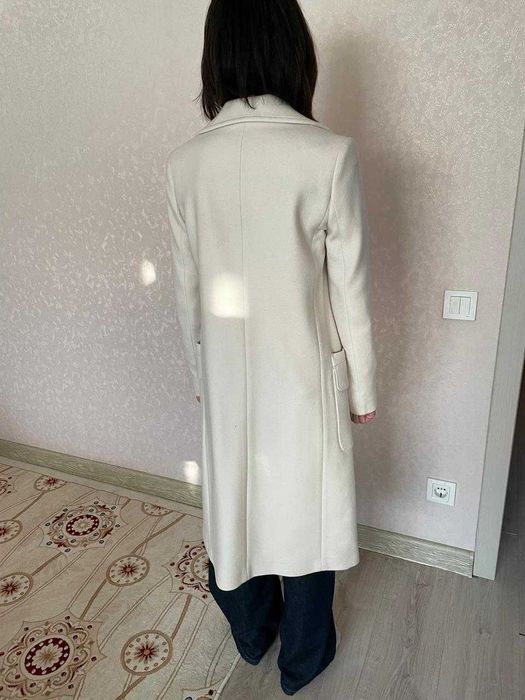 Продам женское пальто