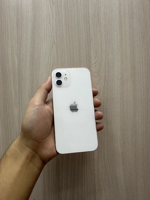 Продам Айфон 12 64GB 76%