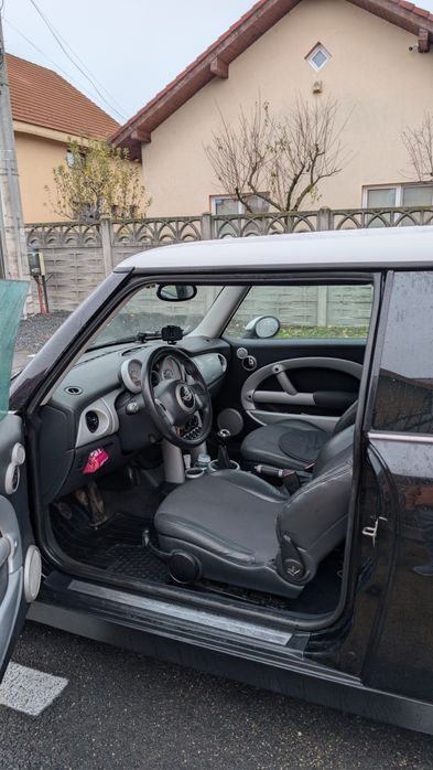 Mini Cooper 1.6 BENZINA / 2004 / 116CP / Mașină îngrijită, ITP