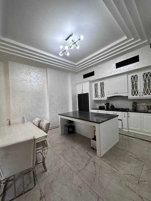 Продаётся Дом  Адрес : Камолон махалля, Шайхантахурский район