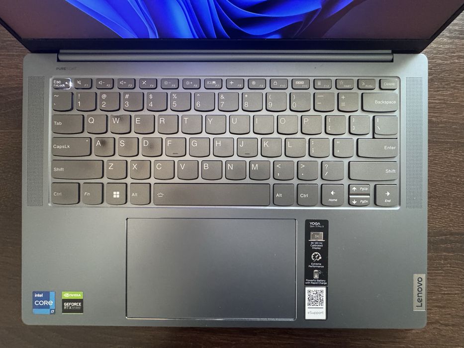 Лаптоп Lenovo Yoga slim7 Pro