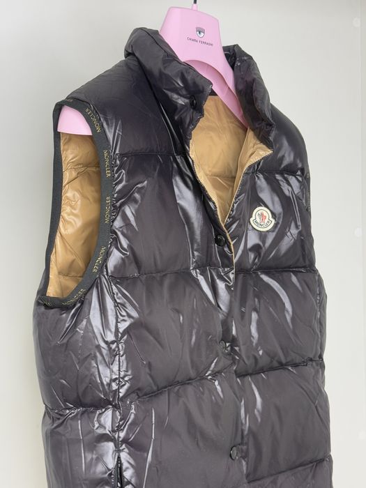 Продам жилет Монклер