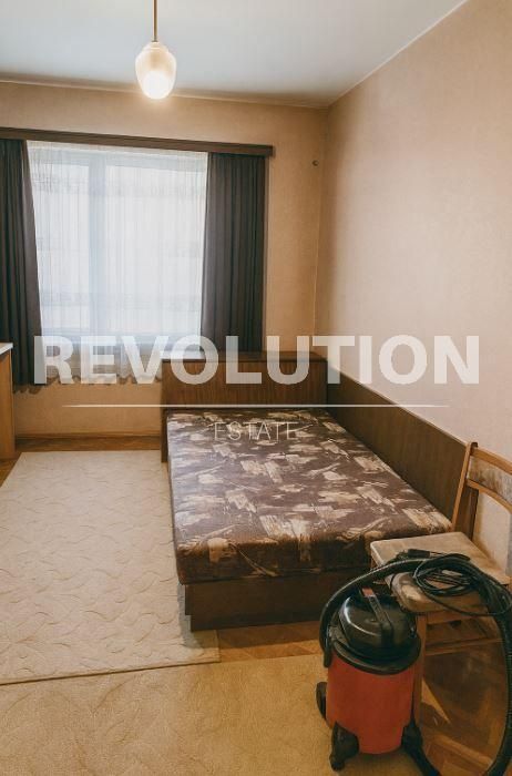 Тристаен апартамент  в гр.Варна, Погреби!