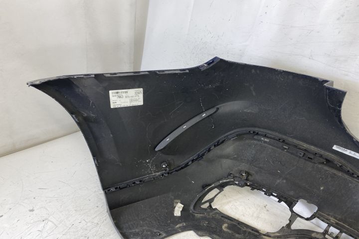 Оригинална задна броня със сензори и престилка в добро състояние Мерце