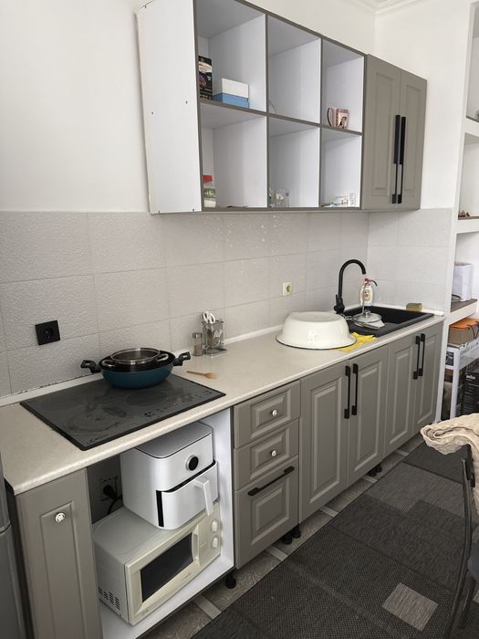 Продам кухонный горнитур