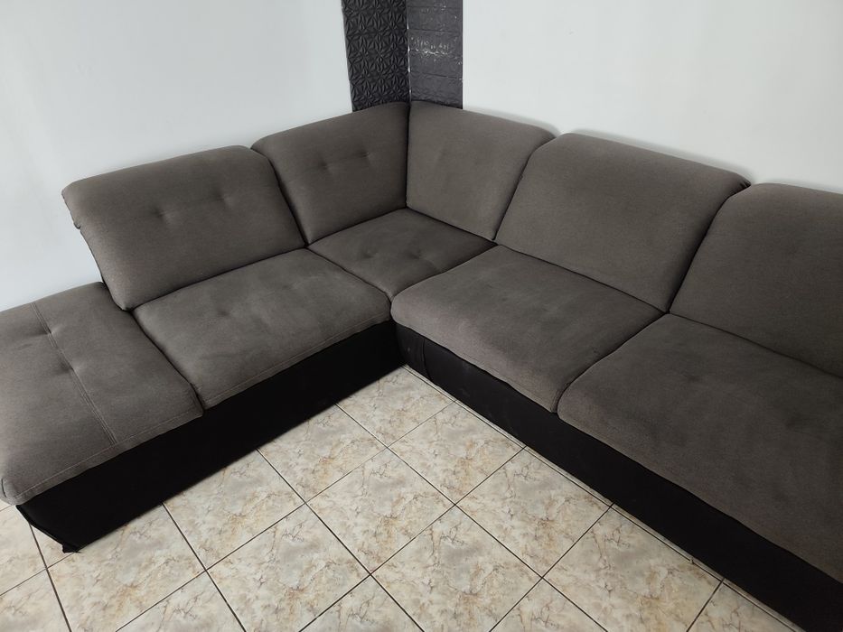 Vând colțar canapea extensibila