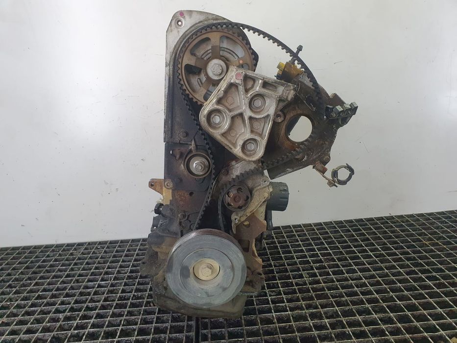 Motor complet fara anexe f9q803 Renault Scenic 2 (facelift) (2006 - 2010) 1.9 tdci F9Q803
