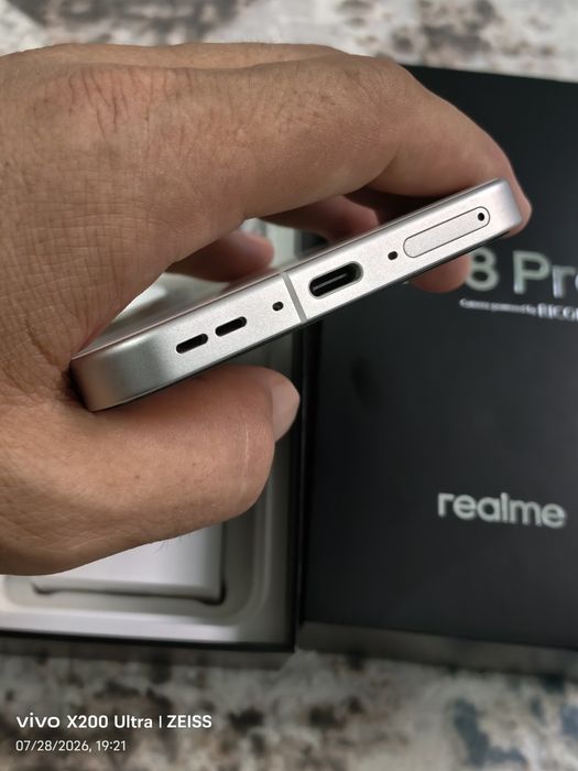 Realme gr 8 pro ideal holatda