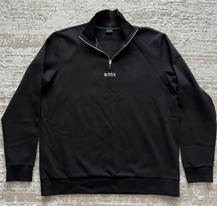 Bluza neagra cu fermoar auriu Boss Black marimea XXL