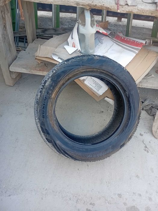 Продам комплект покрышек
