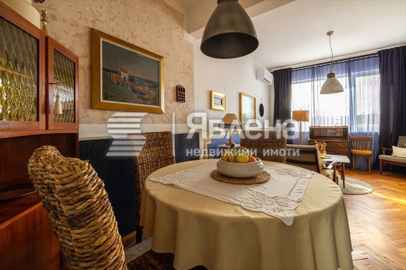 Дава се под наем Двустаен апартамент в Варна, Гръцка махала - 65 кв.м за 650 € - Снимка #2