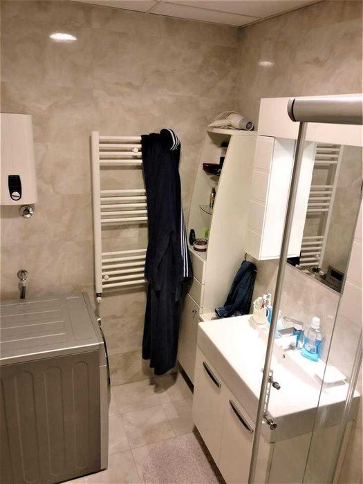 Дава се под наем Двустаен апартамент в Бургас, Лазур - 50 кв.м за 204 € - Снимка #3