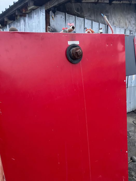 Продавам котел комбиниран на дърва,въглища и Ток 380v