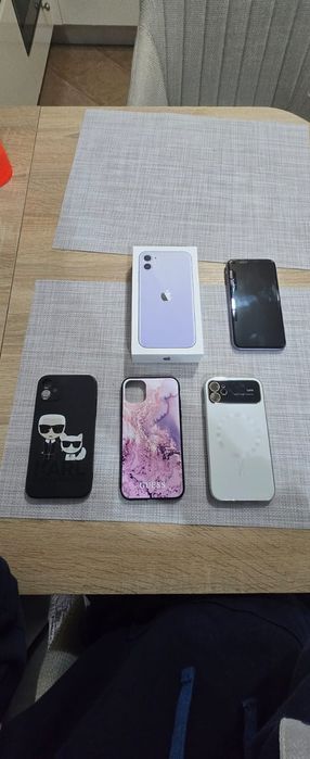 iPhone 11 128gb battery health 79%