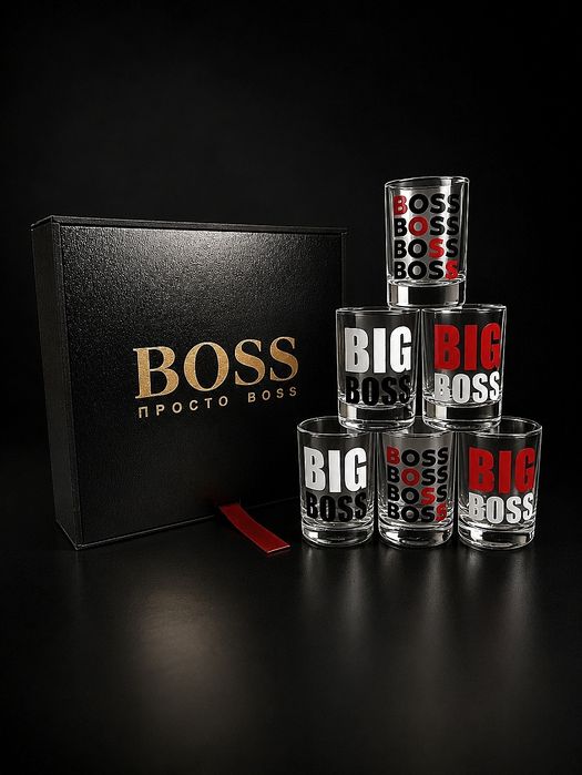 «BOSS» - подарочный набор стопок.