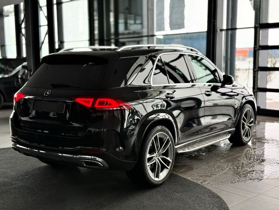 Mercedes Benz GLE 4 Matic  AMG   Masaj Panoramic/ Predare Leasing/ Cash / Full