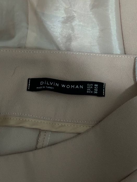 Женский классический костюм