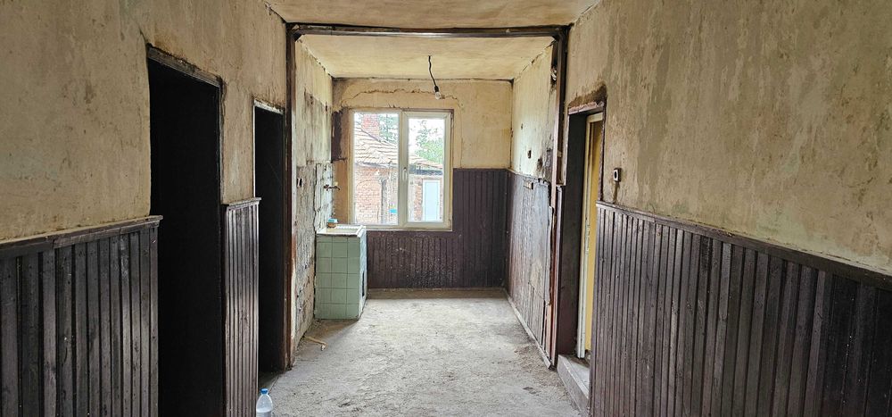 Продава се Къща в с. Кладница, Област Перник - 200 кв.м за 845 €/кв.м - Снимка #4