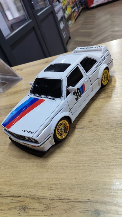 Машины на пульту управления