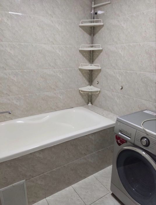 Сдается уютная 3 х комнатная квартира возле рынка Кадышева 4 этаж 5 эт