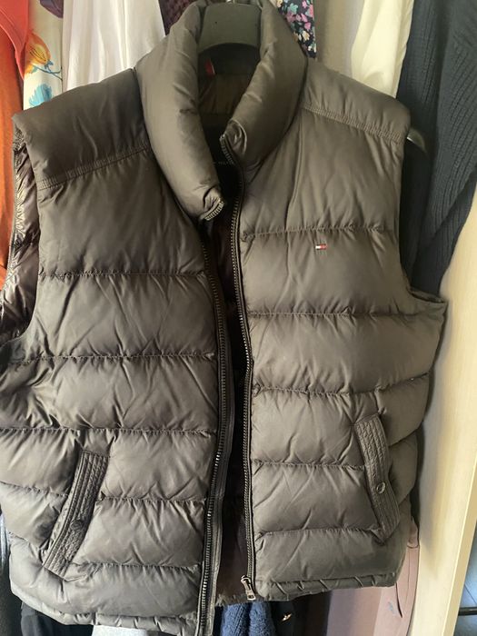 Vind vesta tommy originala umpluta cu puf de gasca