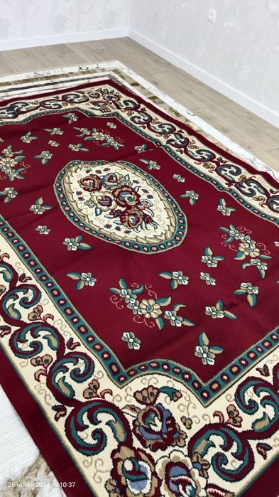 Продам ковры новые.