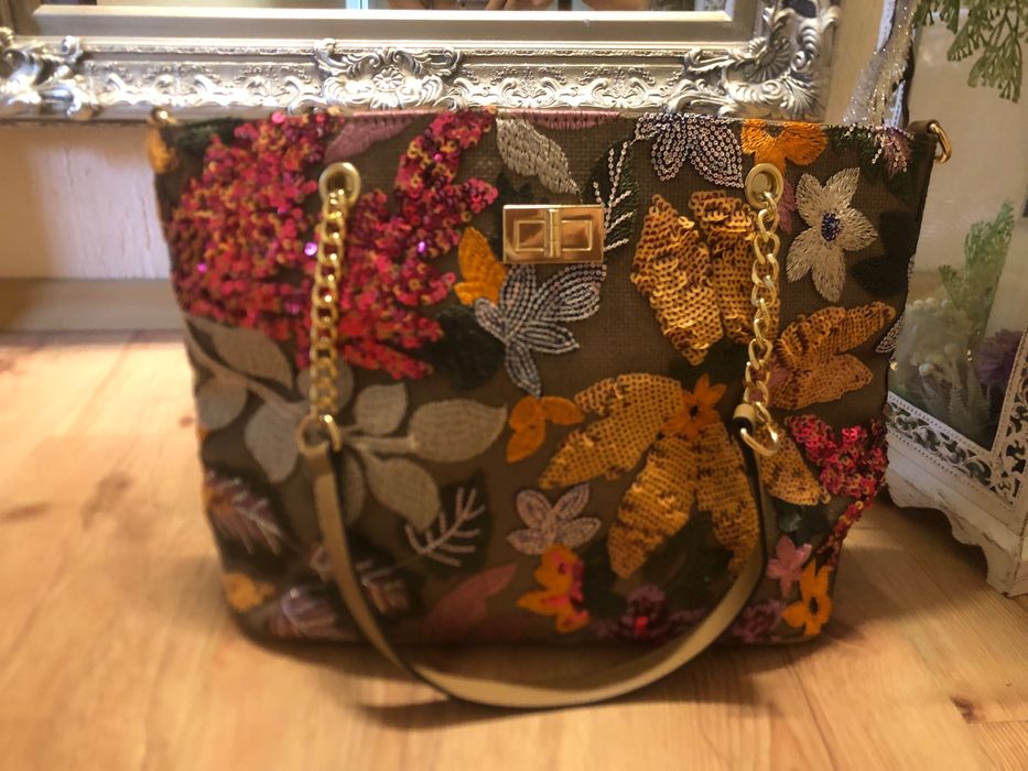 Голяма дамска чанта