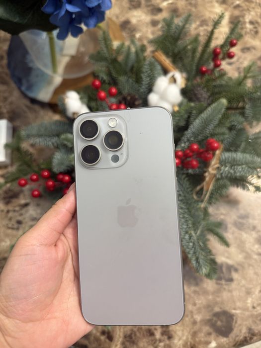 Iphone 15 pro max 256gb battery 83%